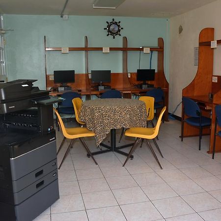 Hostal Universitario San Germán Extérieur photo