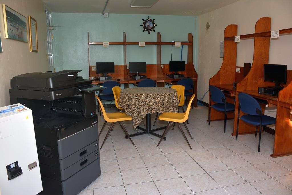 Hostal Universitario San Germán Extérieur photo